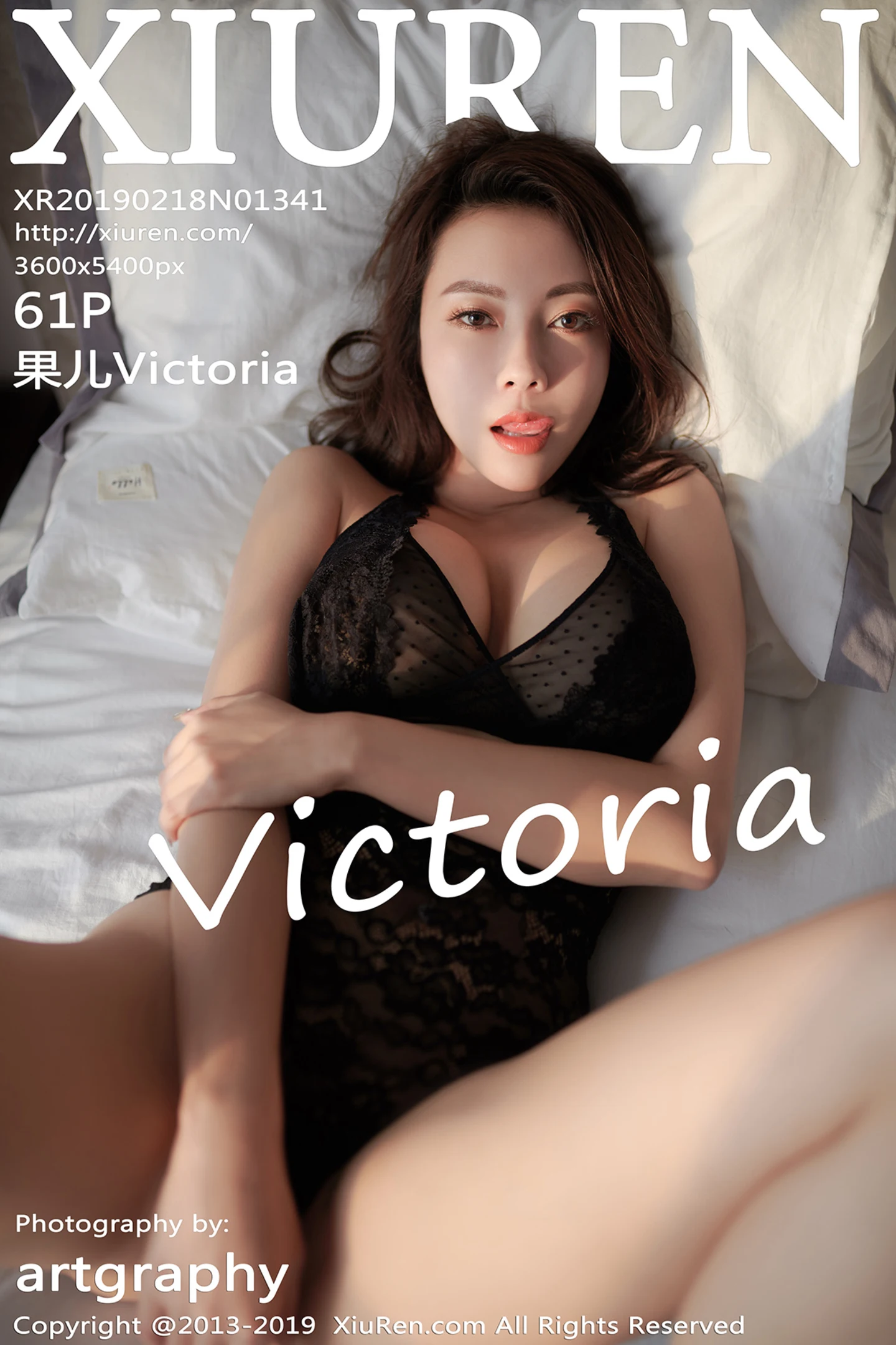 [XiuRen秀人网]No.1341_女神果儿Victoria私房情趣内衣半脱露豪乳火辣诱惑写真61P-秀人网 - XiuRen.Pro
